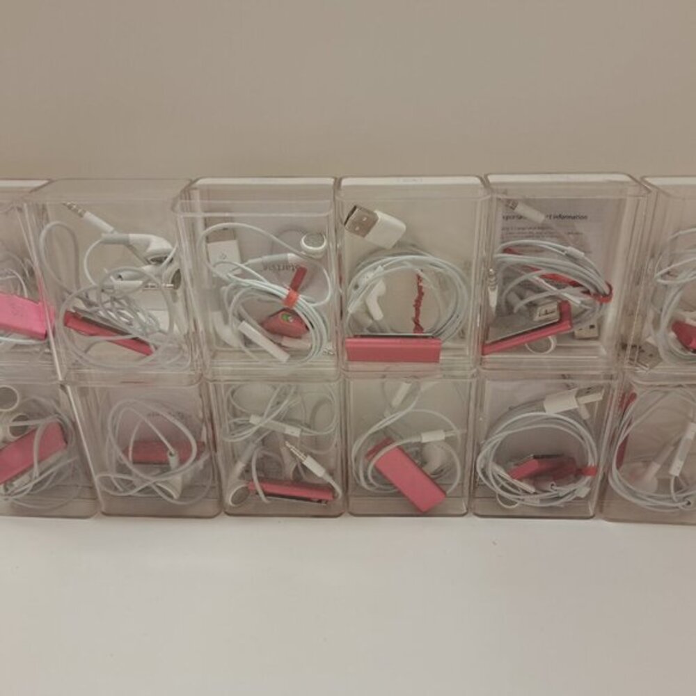 1X Apple IPod Shuffle 3rd Generation Pink 2gb Very Good To Like New